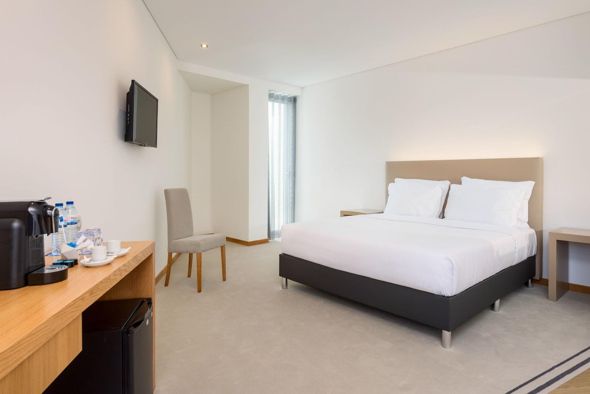 Hotel Tryp By Wyndham Leiria Exteriér fotografie