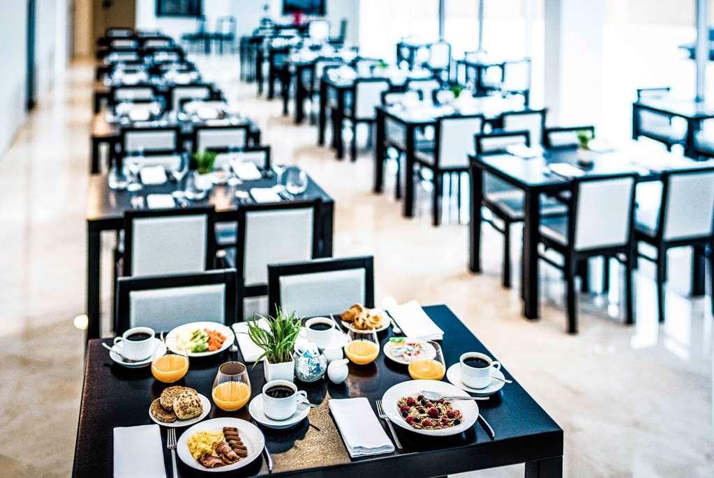 Hotel Tryp By Wyndham Leiria Restaurace fotografie